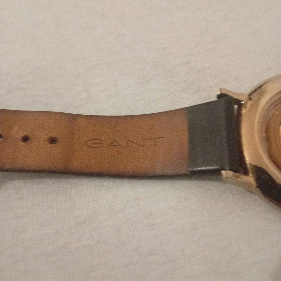 GANT Klocka med läderarmband