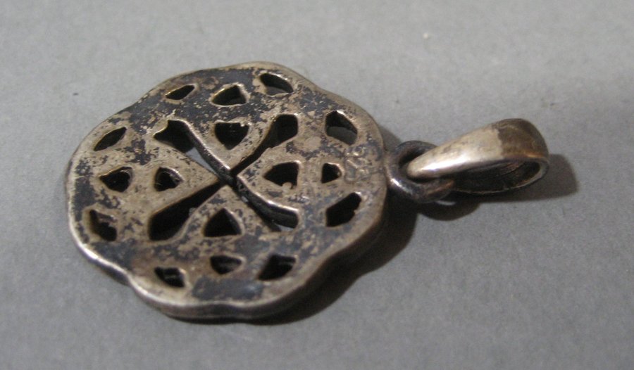 Magiskt Hänge i Silver Amulett Celtic Knot