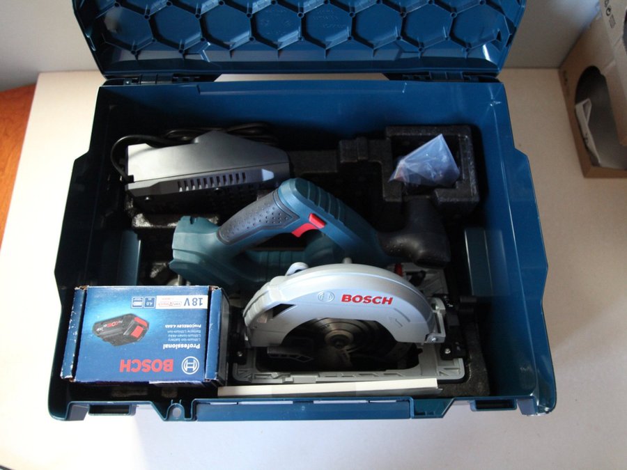 Bosch GKS 18V-57G NY cirkelsåg inkl 2st systainers batteri och laddare