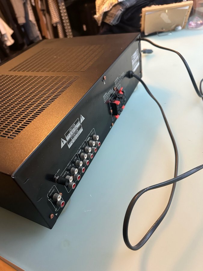 Pioneer A-351R Stereo Amplifier