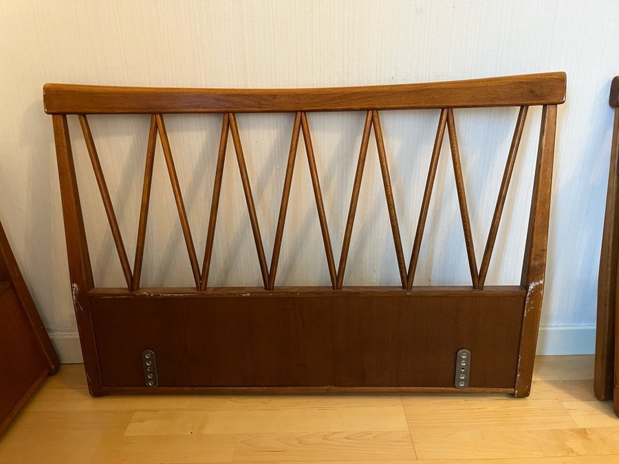 Sänggavel i teak mahogny retro vintage 50-tal 60-tal design