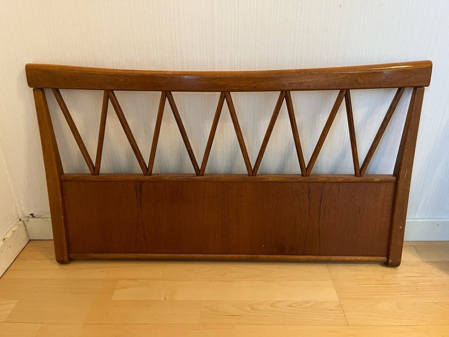 Sänggavel i teak mahogny retro vintage 50-tal 60-tal design