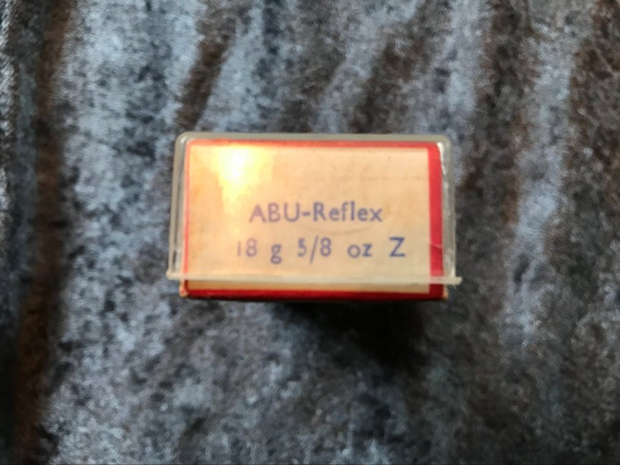 Abu Reflex . 18 g Färg Z i ask