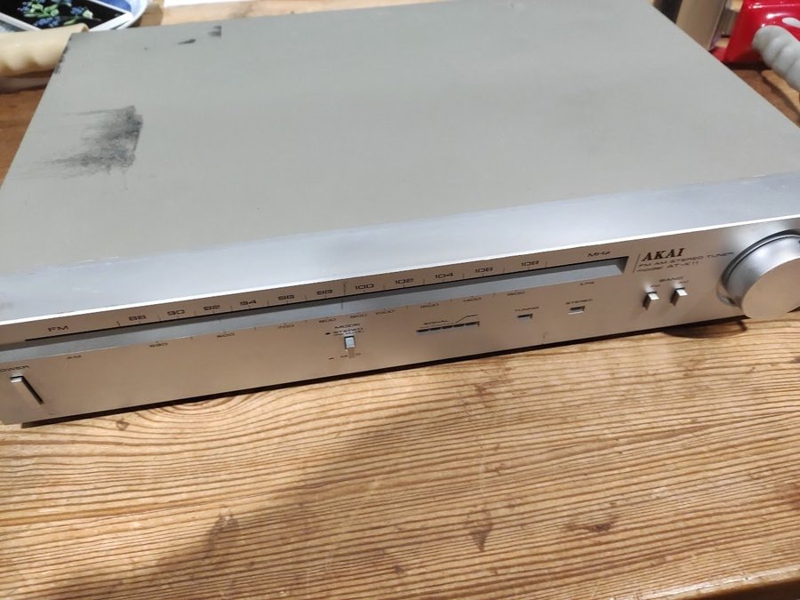 Akai AT-K11 Stereo FM/AM Tuner