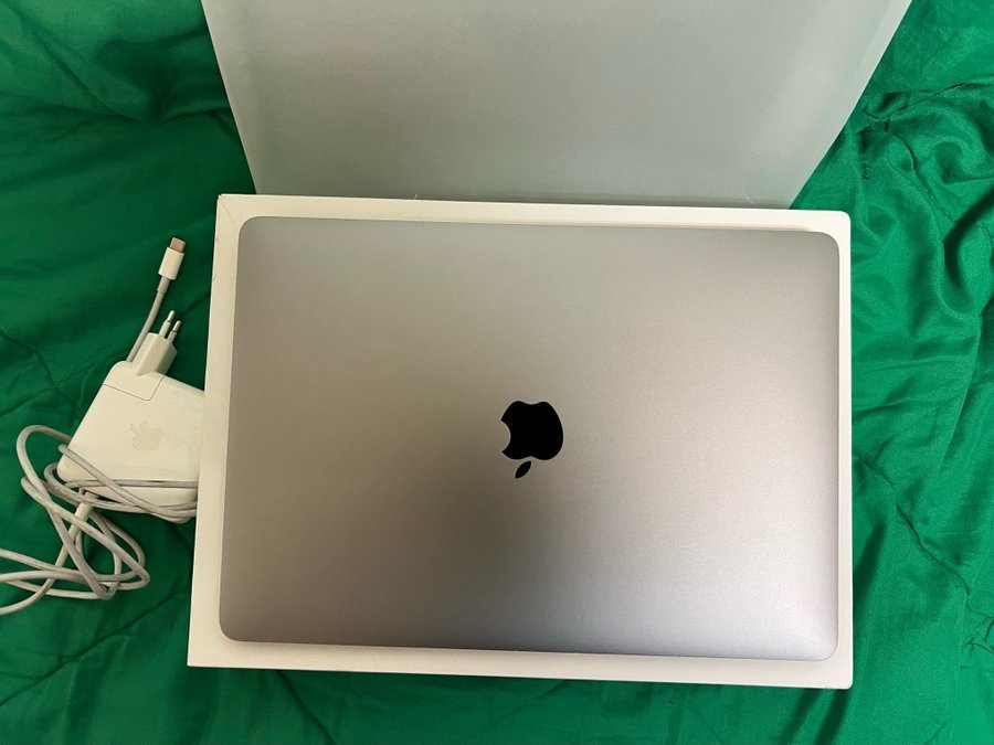 MacBook Air M1 2020