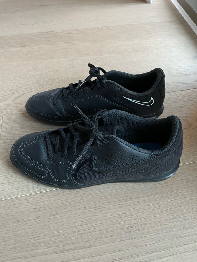 Nike Tiempo Inomhus fotbollsskor