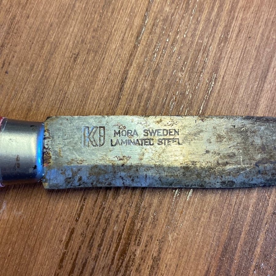 Mora kniv äldre modell