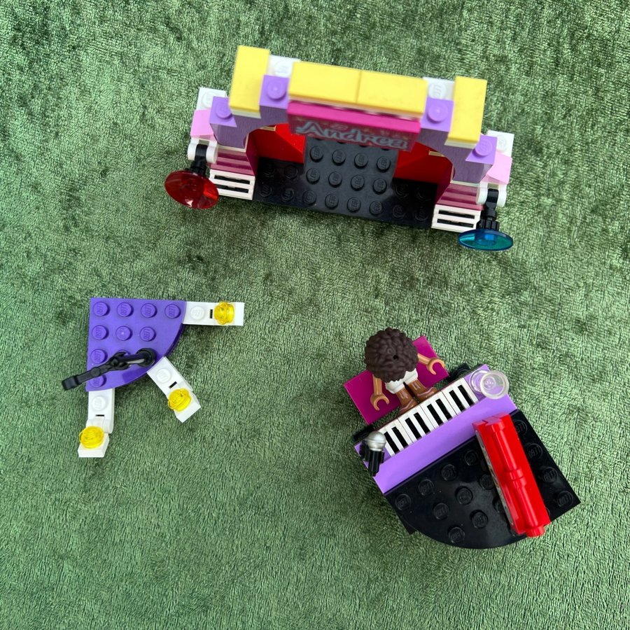 Lego 3932-Andrea's Stage (2012) Friends piano scen stereo