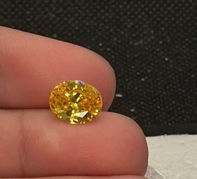 Yellow Citrine 410 ct