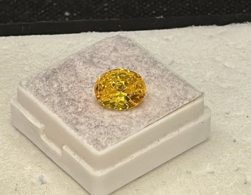 Yellow Citrine 410 ct