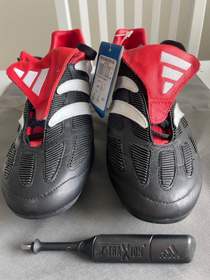 Adidas Predator Precision 2 SG Fotbollsskor Svart/Röd UK 9 (43 1/13)