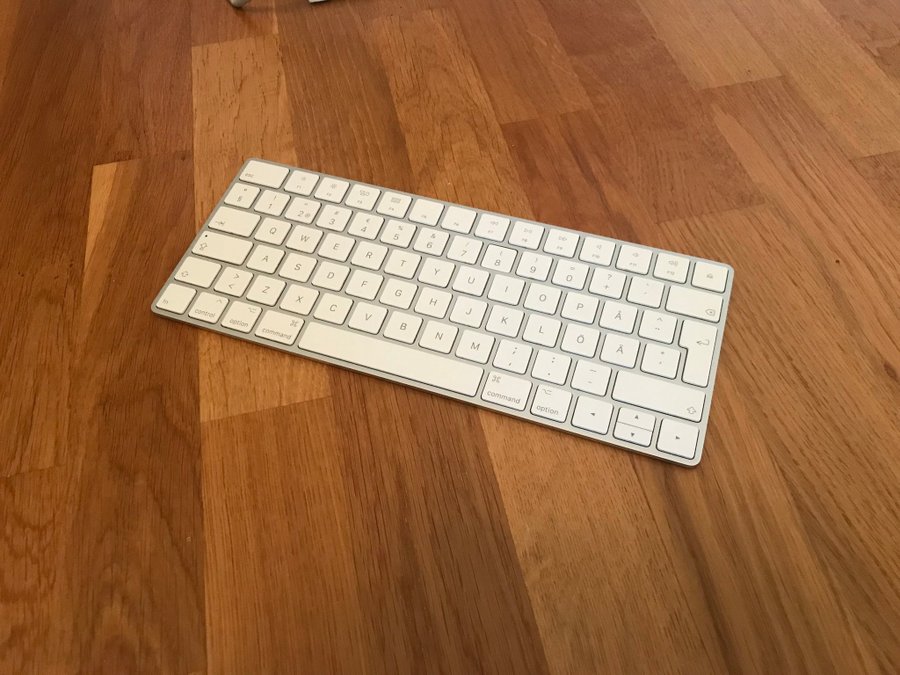 Apple Magic Keyboard Tangentbord