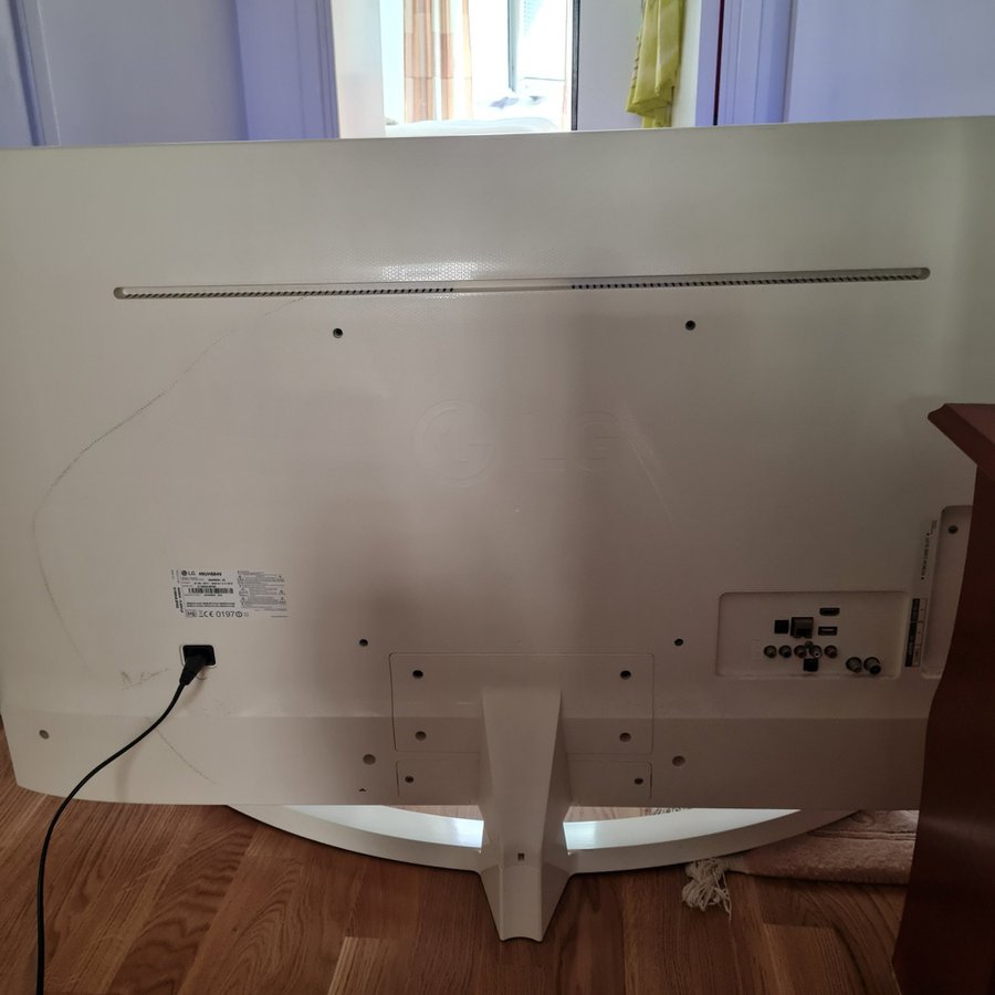 Tv av märket LG 49"