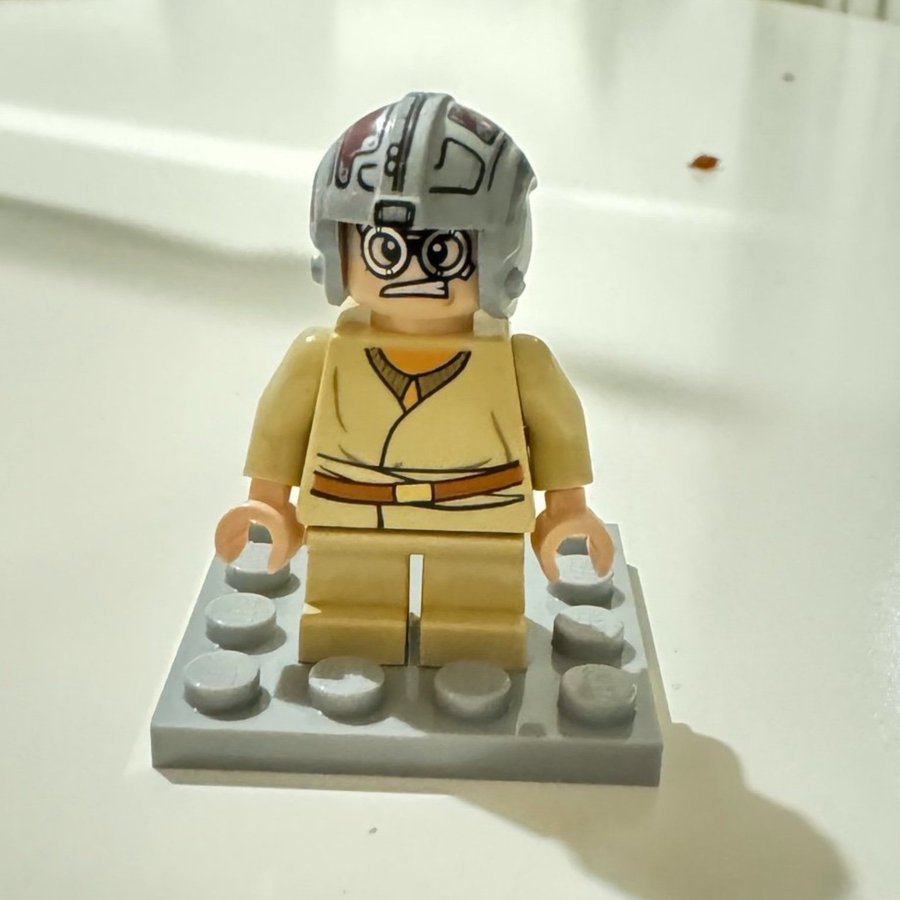 Lego Star Wars Minifigur - Podracer Anakid short legs