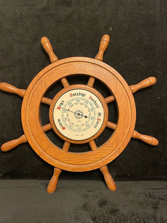 Retro FISCHER-Barometer som en boatratt i trä -Vintage