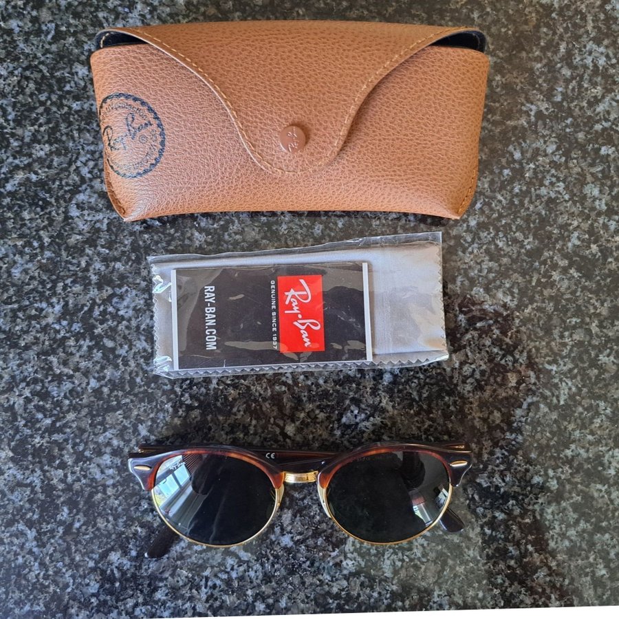 Ray-Ban Solglasögon "clubround classic"