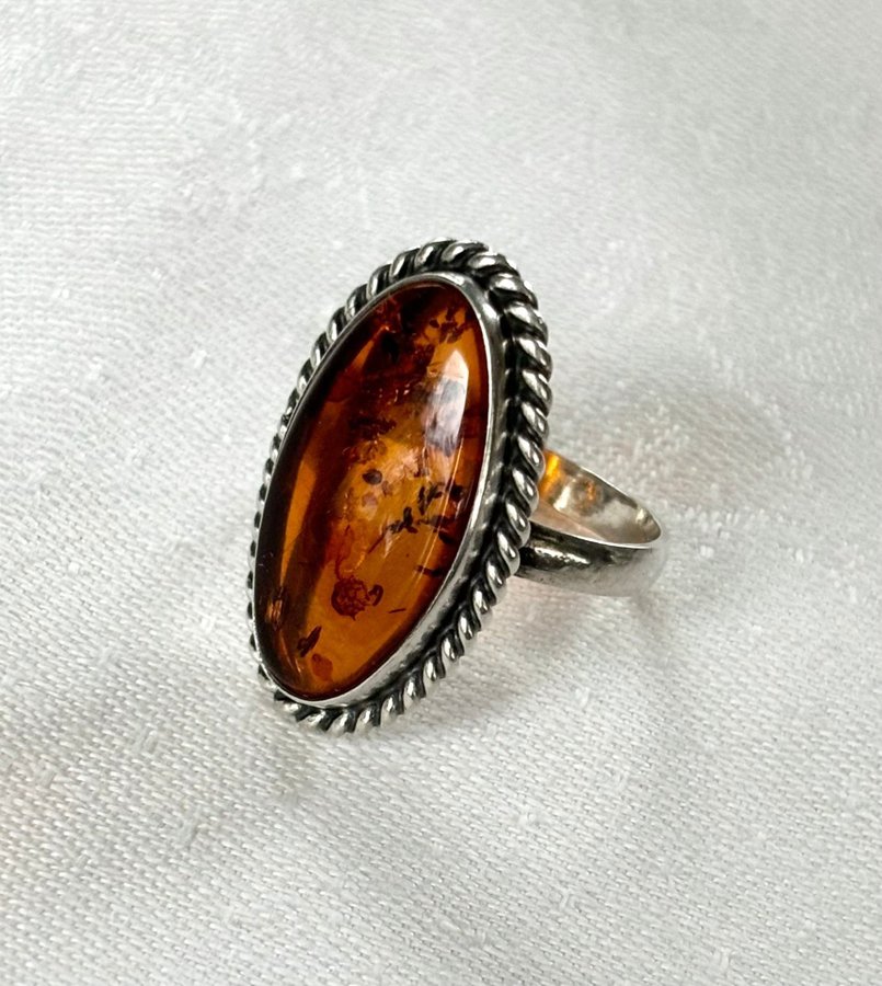 Ring med bärnsten - twisted edge- sterling silver 925 - vintage