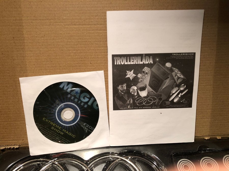 Trollerilåda med DVD