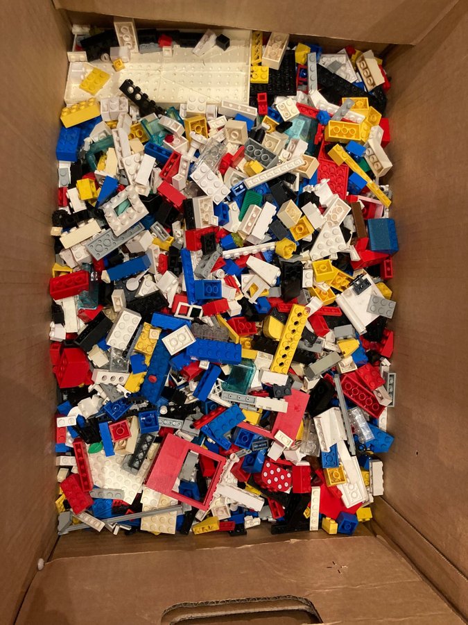 Slitet/dåligt/trasigt LEGO 12 kg netto!