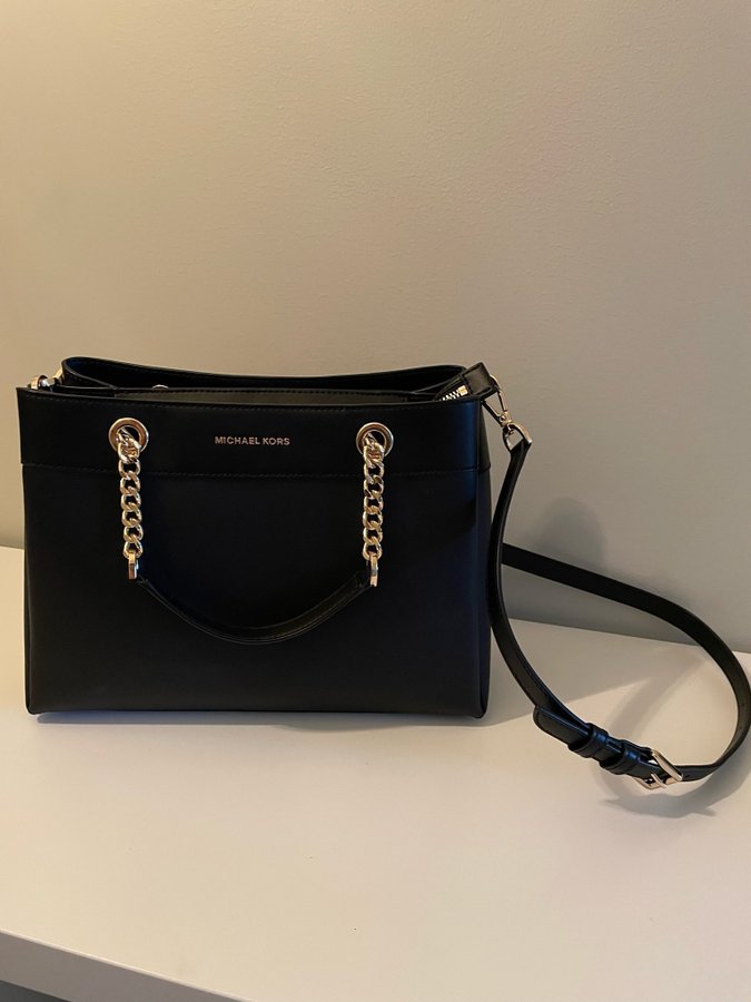 Michael Kors MD Satchel Black