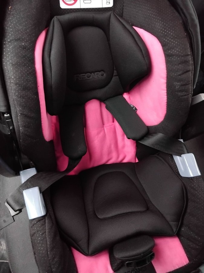 Recaro bilbarnstol rosa och svart 0-13 kg