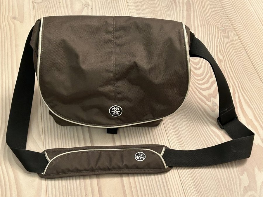 Crumpler Muffin Top 7500