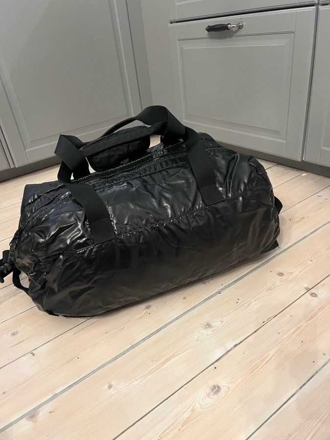 Supreme duffle bag