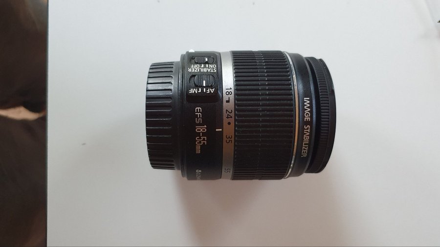 Canon 18-55mm is objektiv