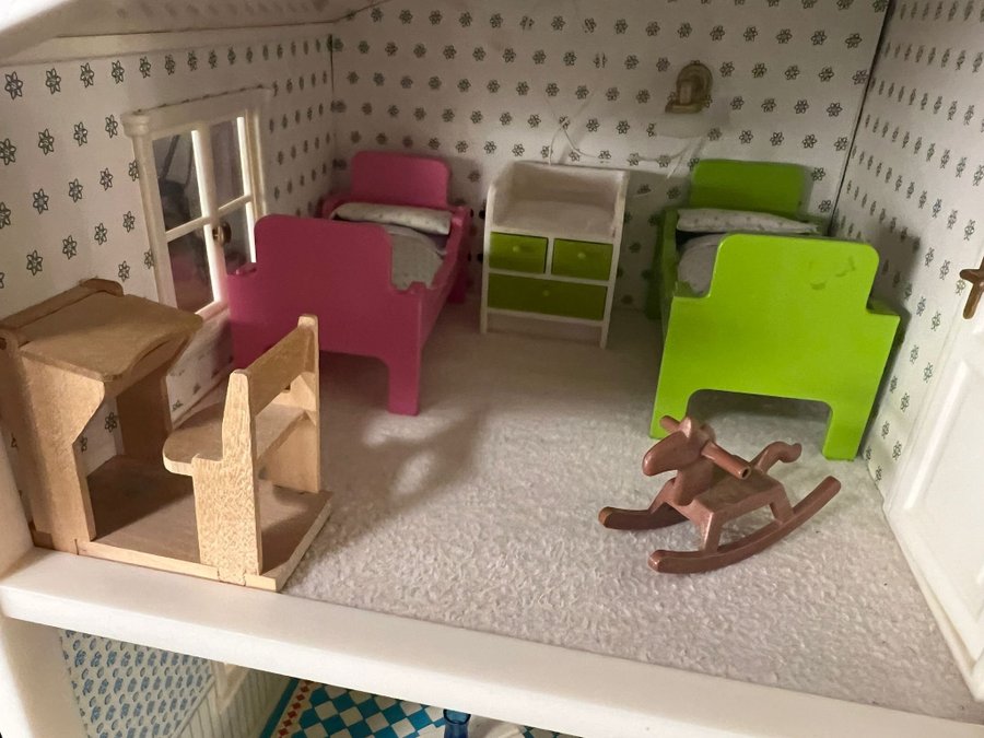 Lundby dockhus med möbler docka och tillbehör dollhouse