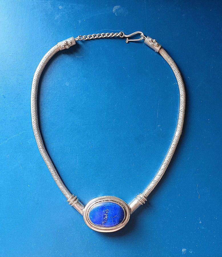 Rejäl Collier i Sterling Silver 9851 GRAM!! 465cm Cobachon Slipad Lapiz Lazuli