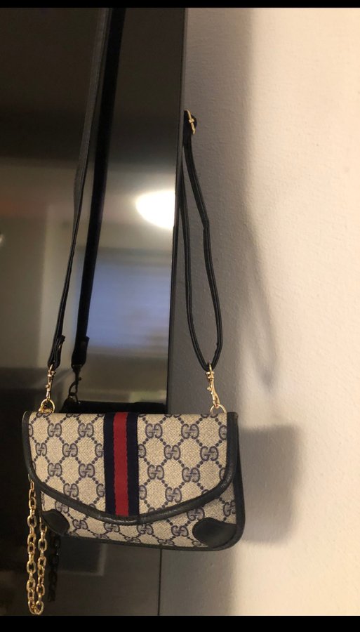 GUCCI CLUTCH POCHETTE HANDVÄSKA AXELVÄSKA CROSSBODY