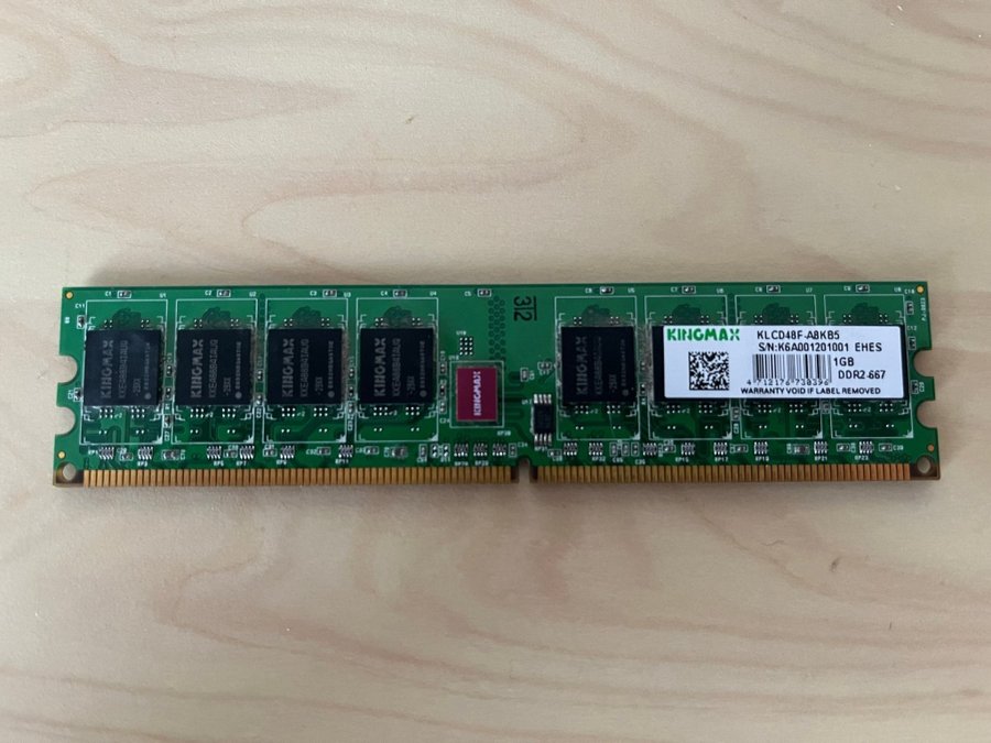 1x 1GB DDR2-667 Kingmax