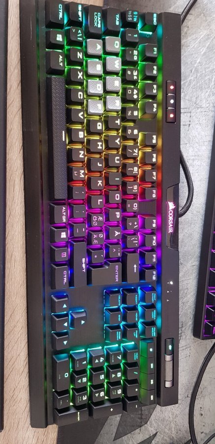 Corsair K70 Rbg MK2