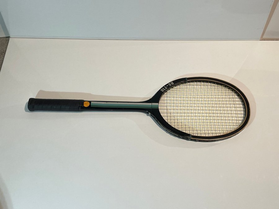 Äldre tennisracket RS-T16 Svenska Tennisförbundet Vintage tennis 70s 80s