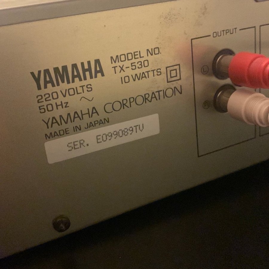 Yamaha TX-530 AM/FM Stereo Tuner