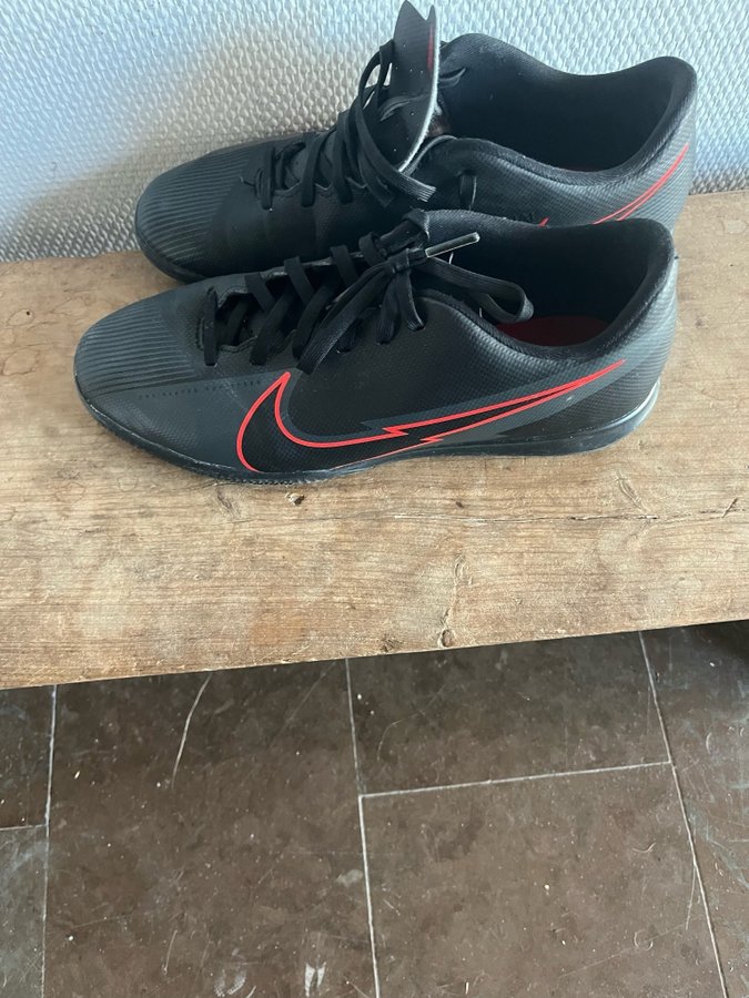 Nike futsal storlek 40