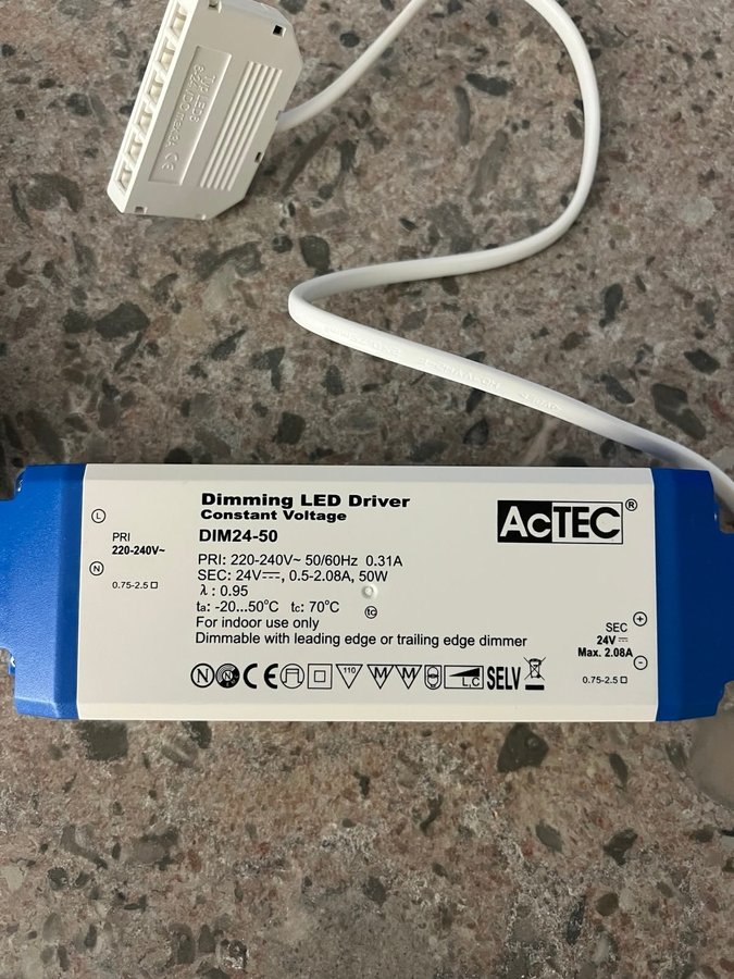 AcTEC LED-transformator 24V, 50W, 2,08A Dimbar