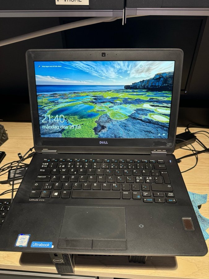 Dell Latitude E7270  12” skärm / 8 Gb / 240 Gb SSD / Win 10