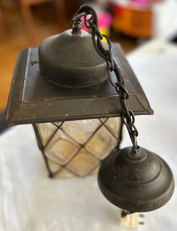 Stalllampa från runt början på 1900-talet