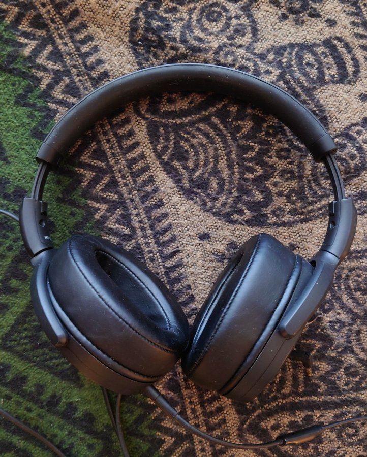 Sennheiser hörlurar HD 400S