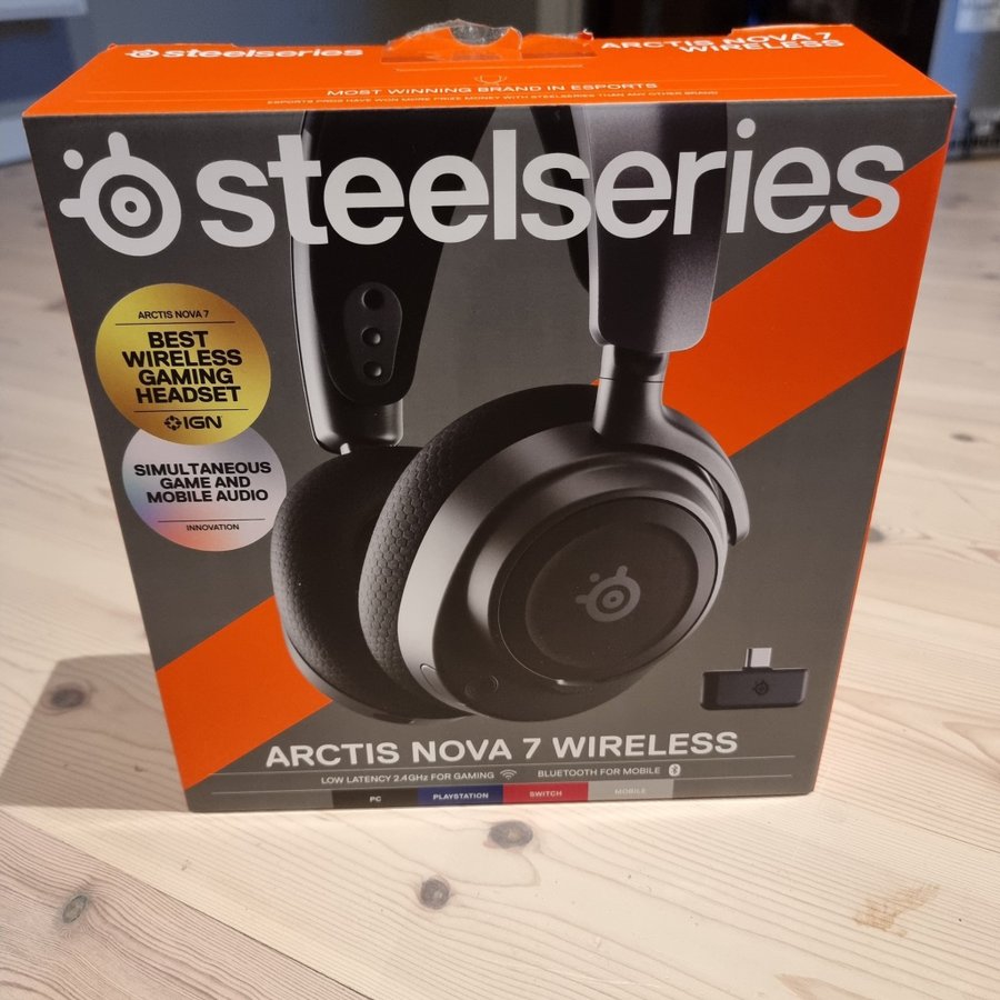 SteelSeries Arctis Nova 7 wireless