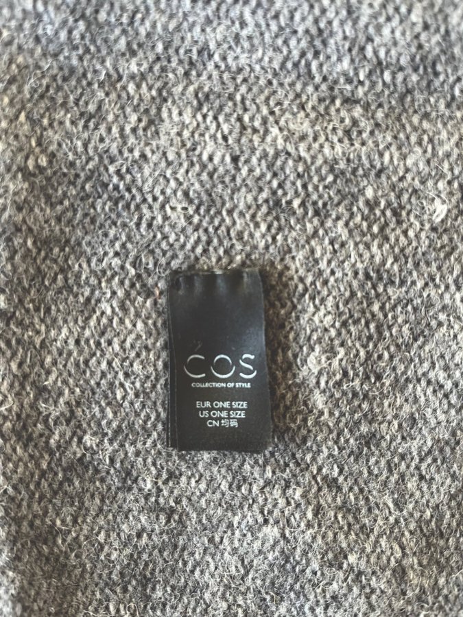 COS - mössa i kashmir