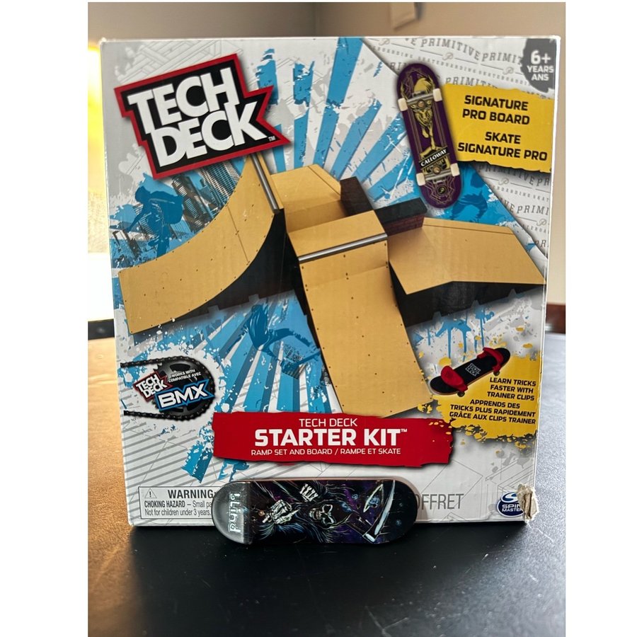 Tech Deck Starter Kit - Ramp Set och Fingerboard