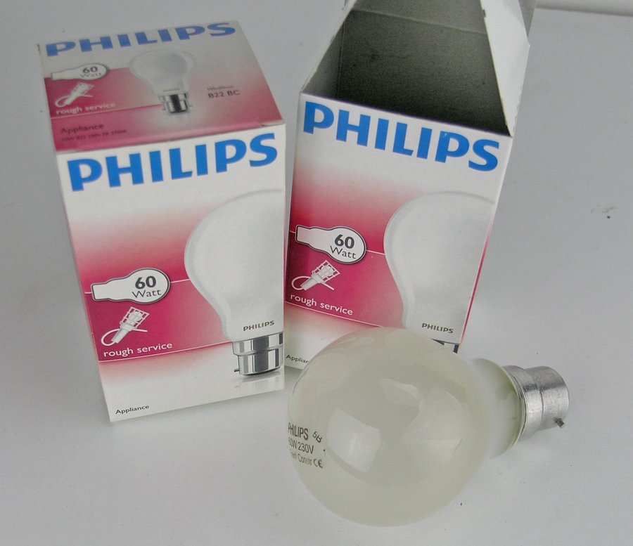 NYA! 2st B22 Philips 60w 230V Reinf Constr Skaktålig extra starkt glas matt