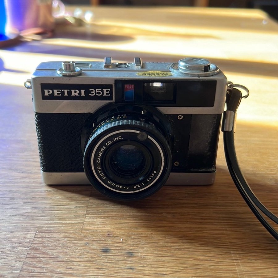 Petri 35E kamera