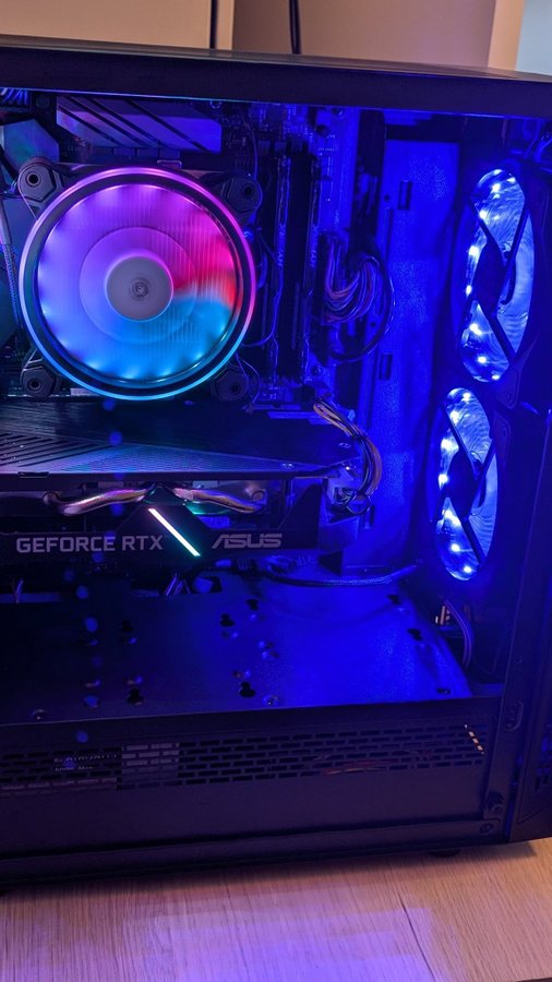 Gamingdator för erfarna Ryzen 7 3700/16GB/512GB/RTX 2060 OC 8GB