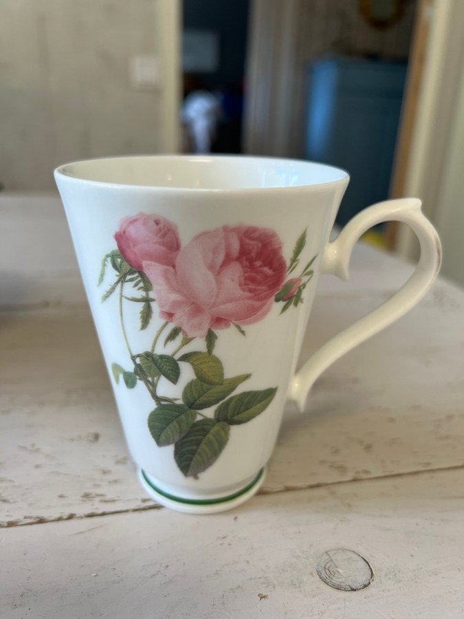 Roy Kirkham Redoutè Roses Mugg