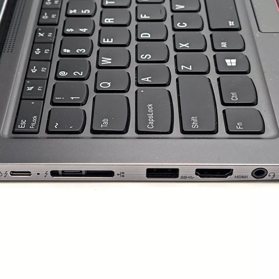 Lenovo ThinkPad X1 Yoga 5th Gen 14Tum 16GB RAM MINNE Touchskärm