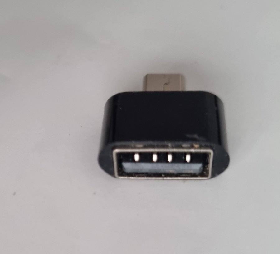 USB-C till USB A adapter