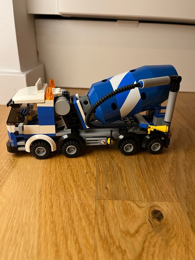 Lego City - Cement Mixer (7990)